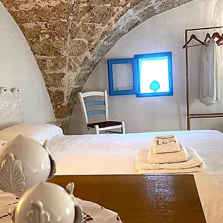 “ Kalliste “ Puteca Nel Salento * אליסטה